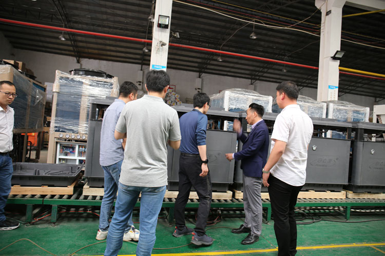 新希望集團考察聚陽公司